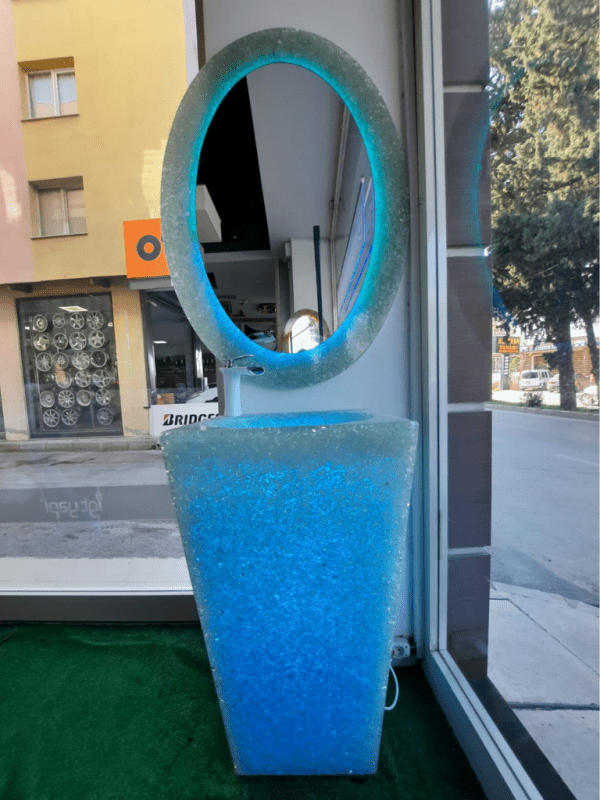 SİLİS TAŞLI IŞIKLI PİRAMİT LAVABO - MODERN BANYO